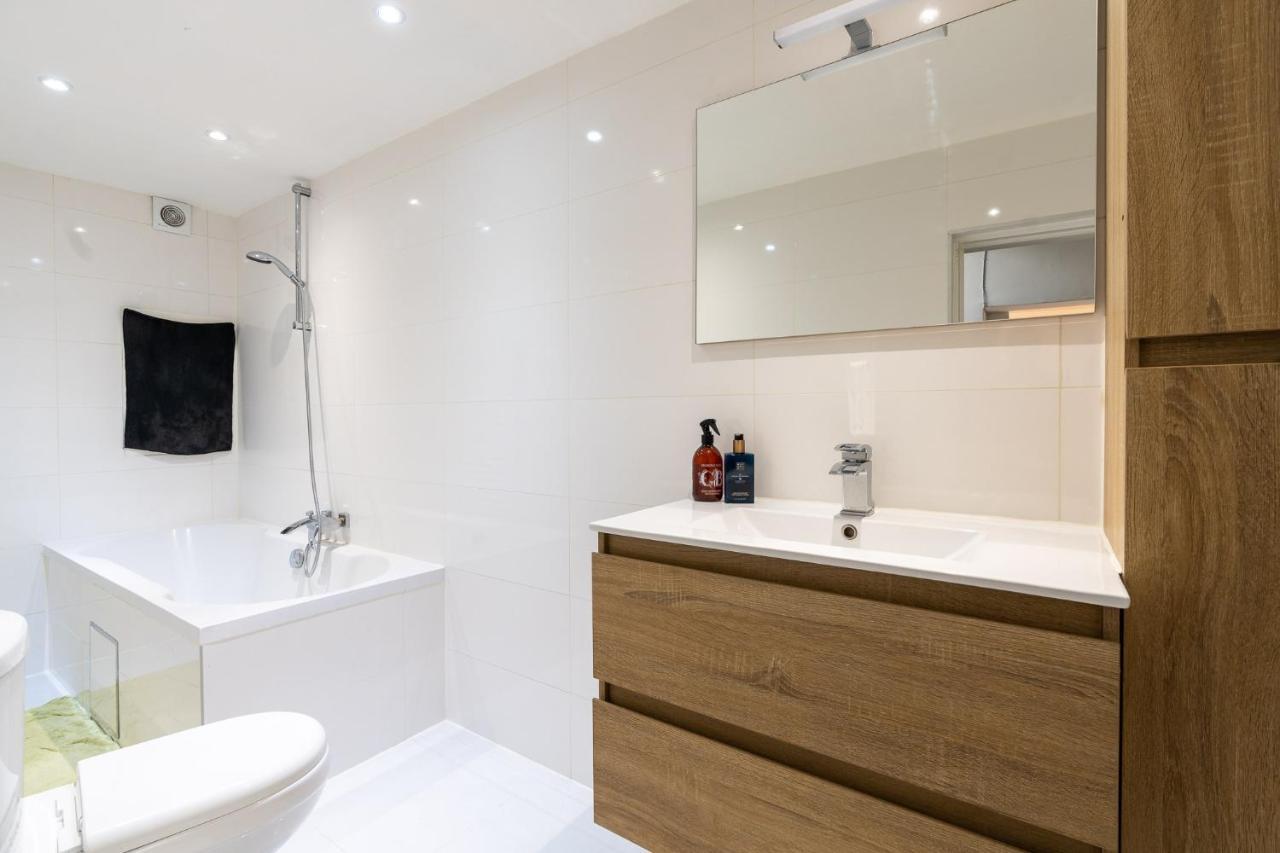 Large Room In House W Shared Kitchen & Bathroom W Free Parking Bluecard Anvers Extérieur photo
