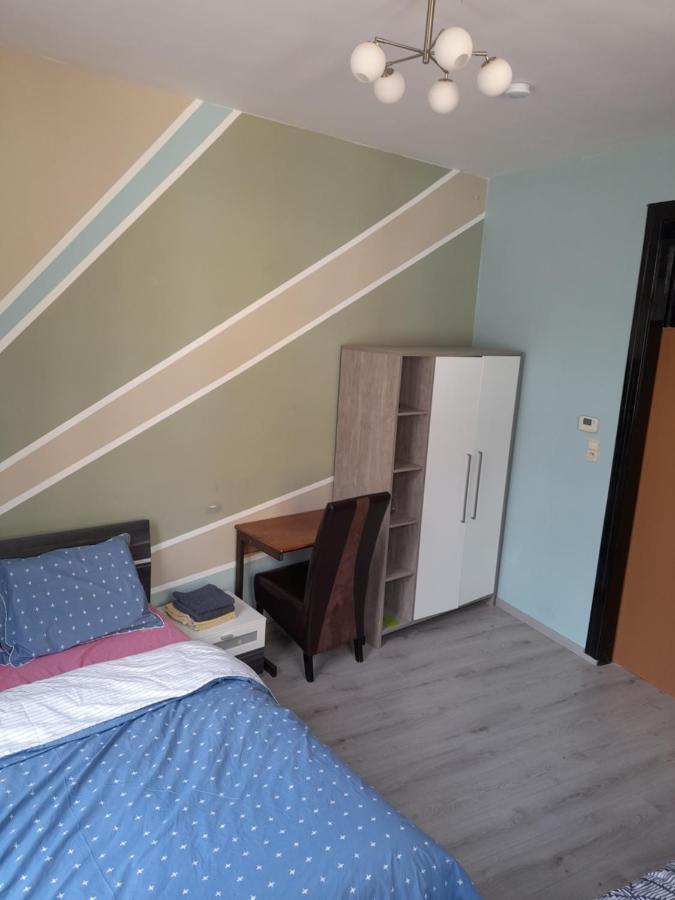 Large Room In House W Shared Kitchen & Bathroom W Free Parking Bluecard Anvers Extérieur photo